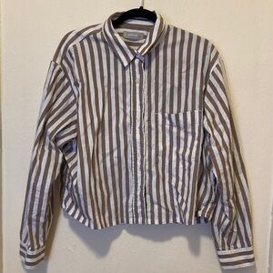 Everlane Cropped Button Up Shirt